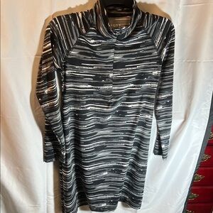 Soybu Black and White Long Sleeve Dress